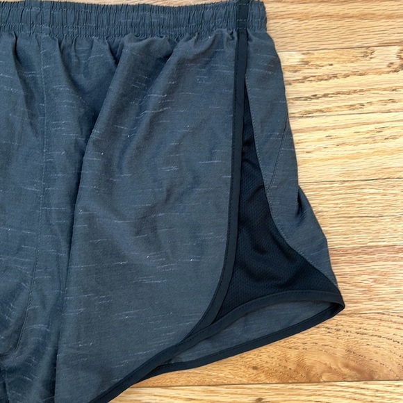 Nike Dri-Fit running shorts size S - Picture 4 of 4